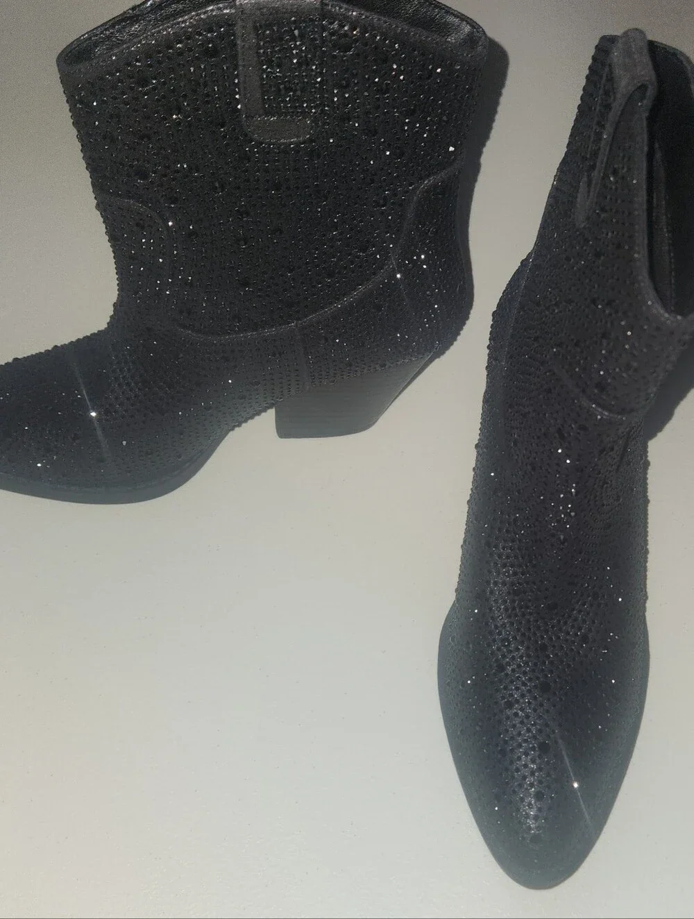 Shein Black Pointed Toe Ankle Boots with Sparkle Accents Si,e 7.5